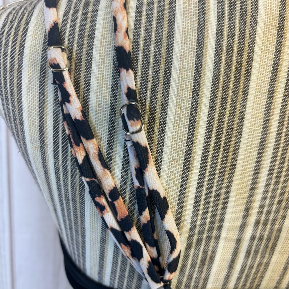 SHEIN Bathing Suit Top Leopard Adjustable Left Shoulder Straps Black Size Large - Picture 3 of 8